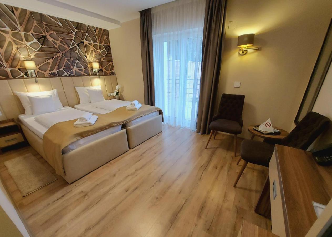 Papuli Rooms 4U Senta Luaran gambar